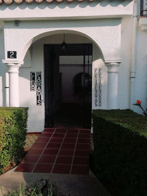 Studio Paris Apartamento Estepona Exterior foto